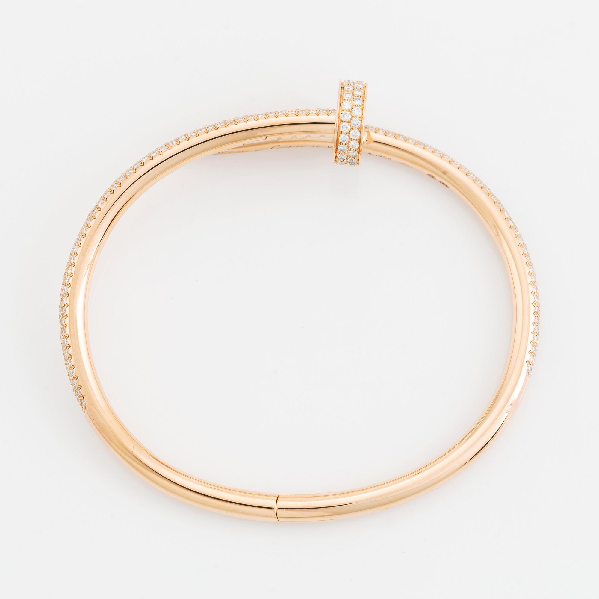 Cartier armband "Juste en Clou" 18K roséguld med runda briljantslipade diamanter.