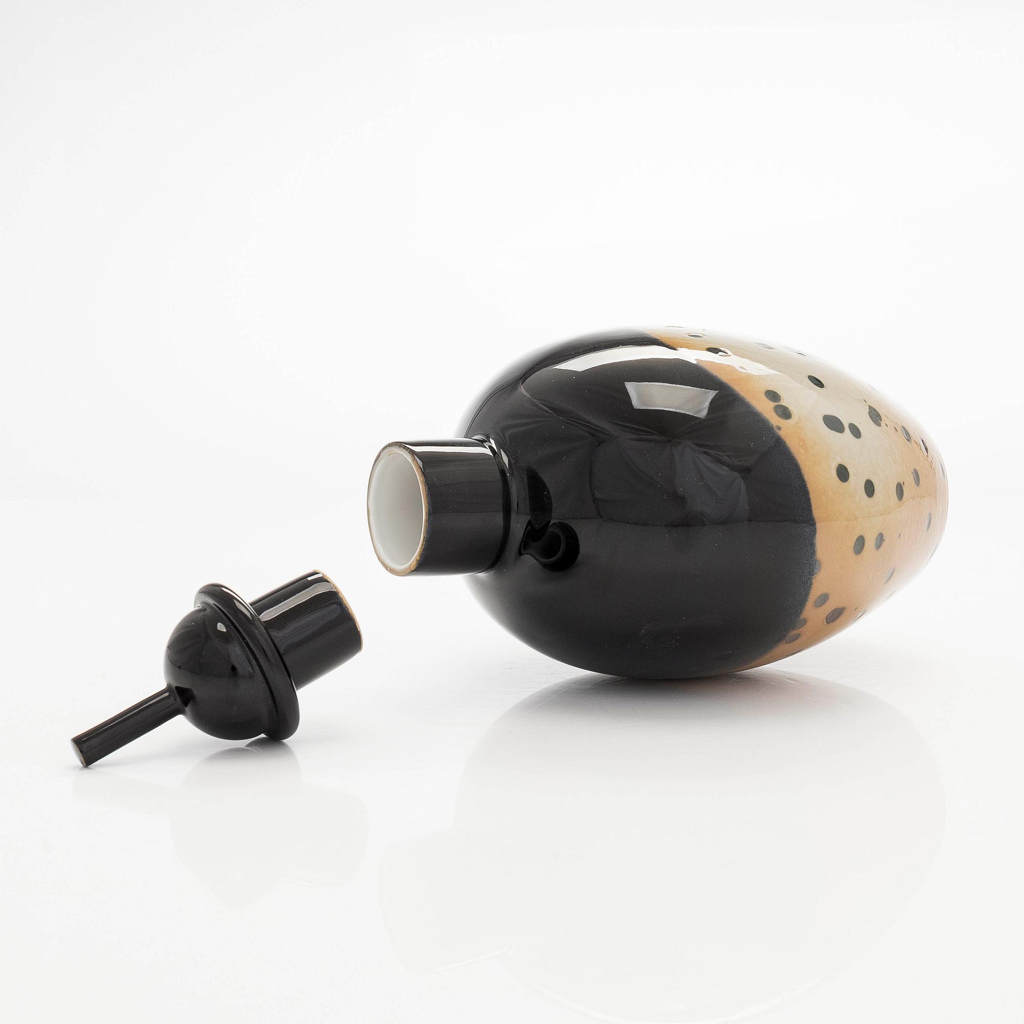 Inkeri Leivo, flaska med propp, keramik, Pro Arte -96, Arabia.