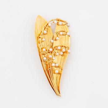 Brosch 18K guld med odlade pärlor, i form av liljekonvalj.