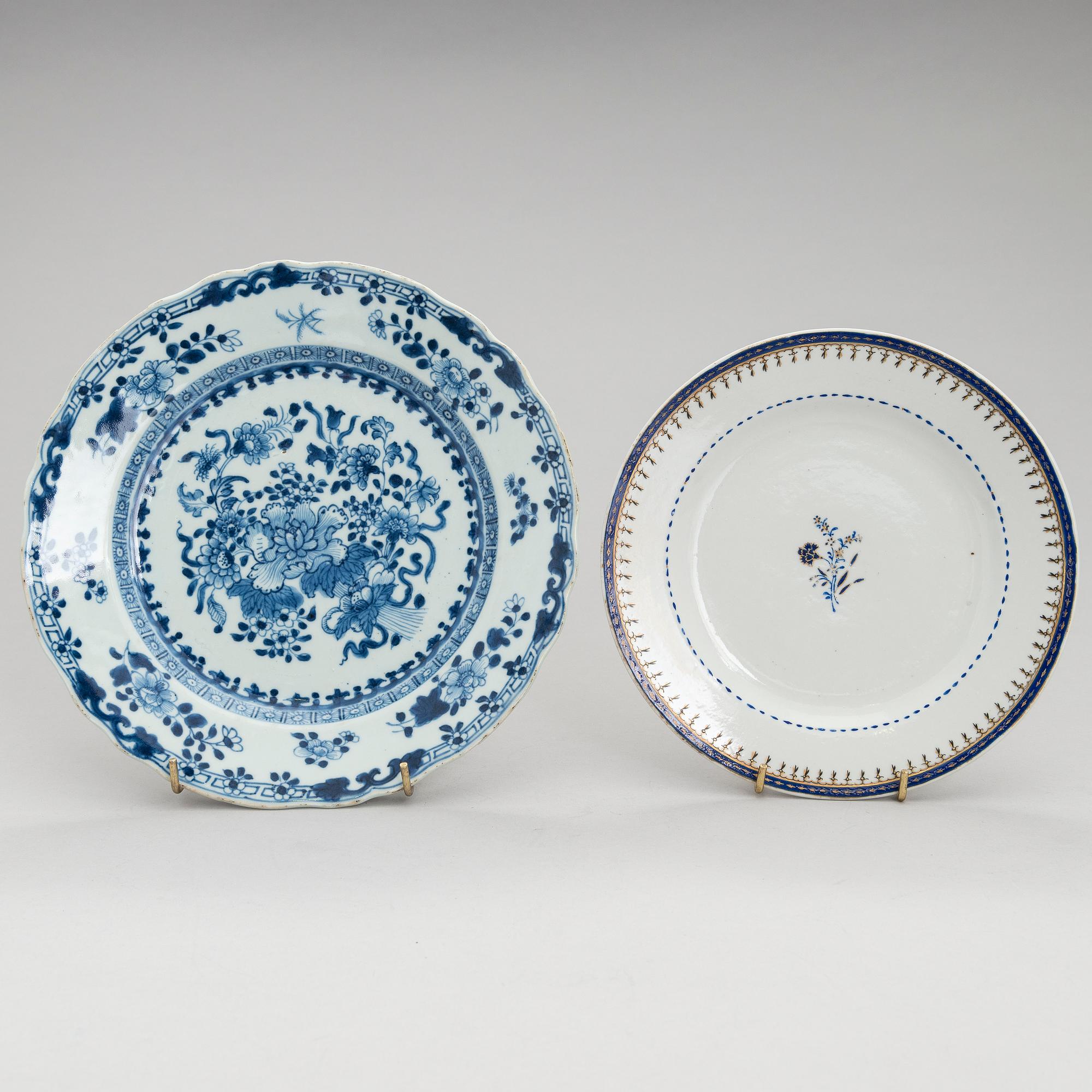 LAUTASIA, 3 kpl. sekä yksi pari, posliinia, Kiina 1700-luku.