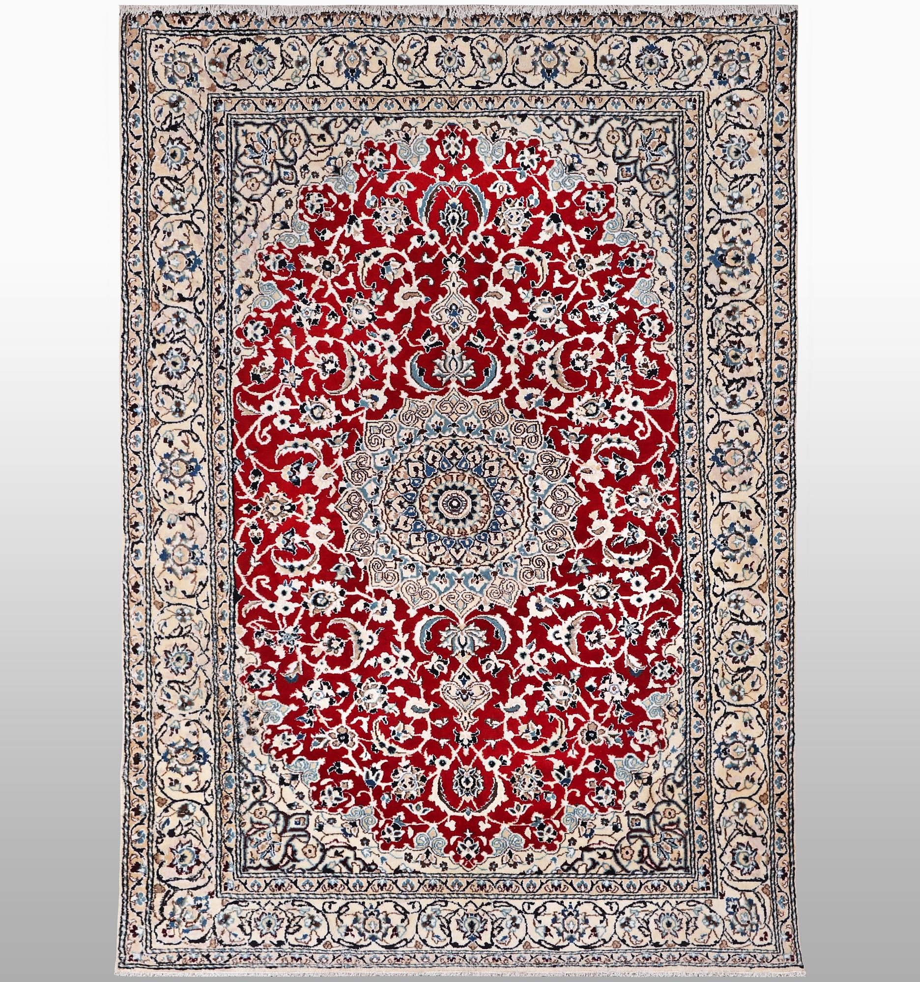 A rug, Nain, part silk, 9 LAA, ca 240 x 150 cm.