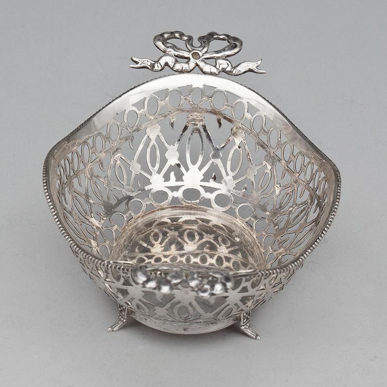 PARTI SILVER, 3 delar, Holland, 1900-talets början. Vikt 465g.