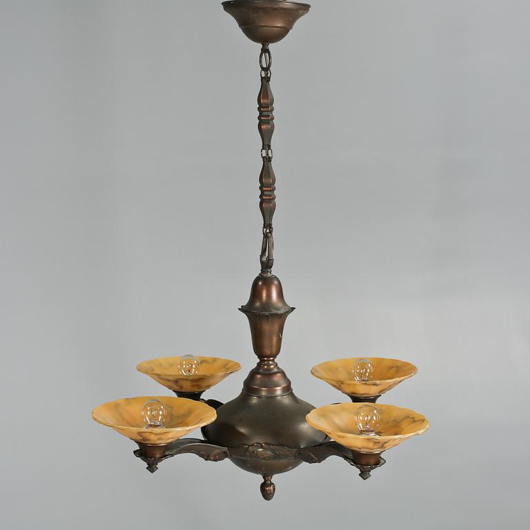 TAKLAMPA, 1900-tal. Höjd ca 86 cm.