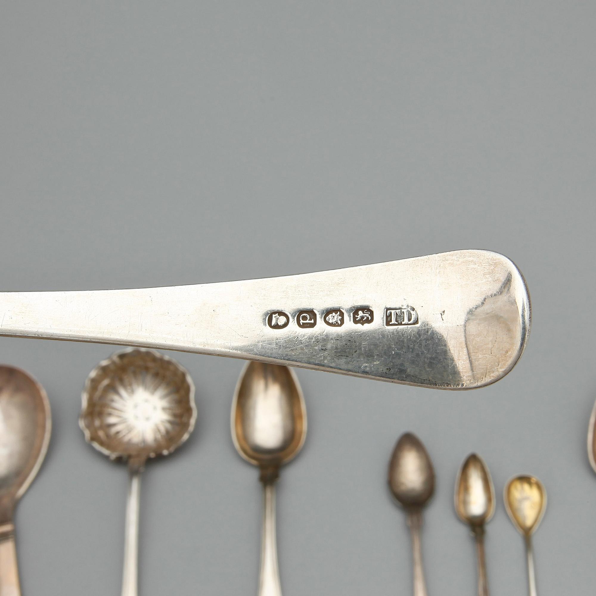 PARTI SILVER, ca 60 delar. Bestick. Bl a CG Hallberg 1952. Tot ca 1800 g.