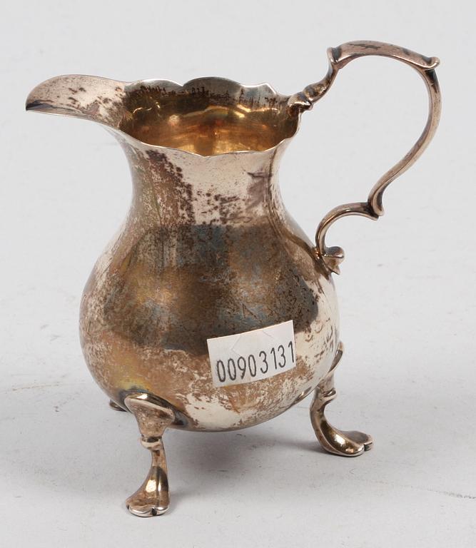 GRÄDDKANNA, silver, England, otydl stämplar, 1700/1800-tal.