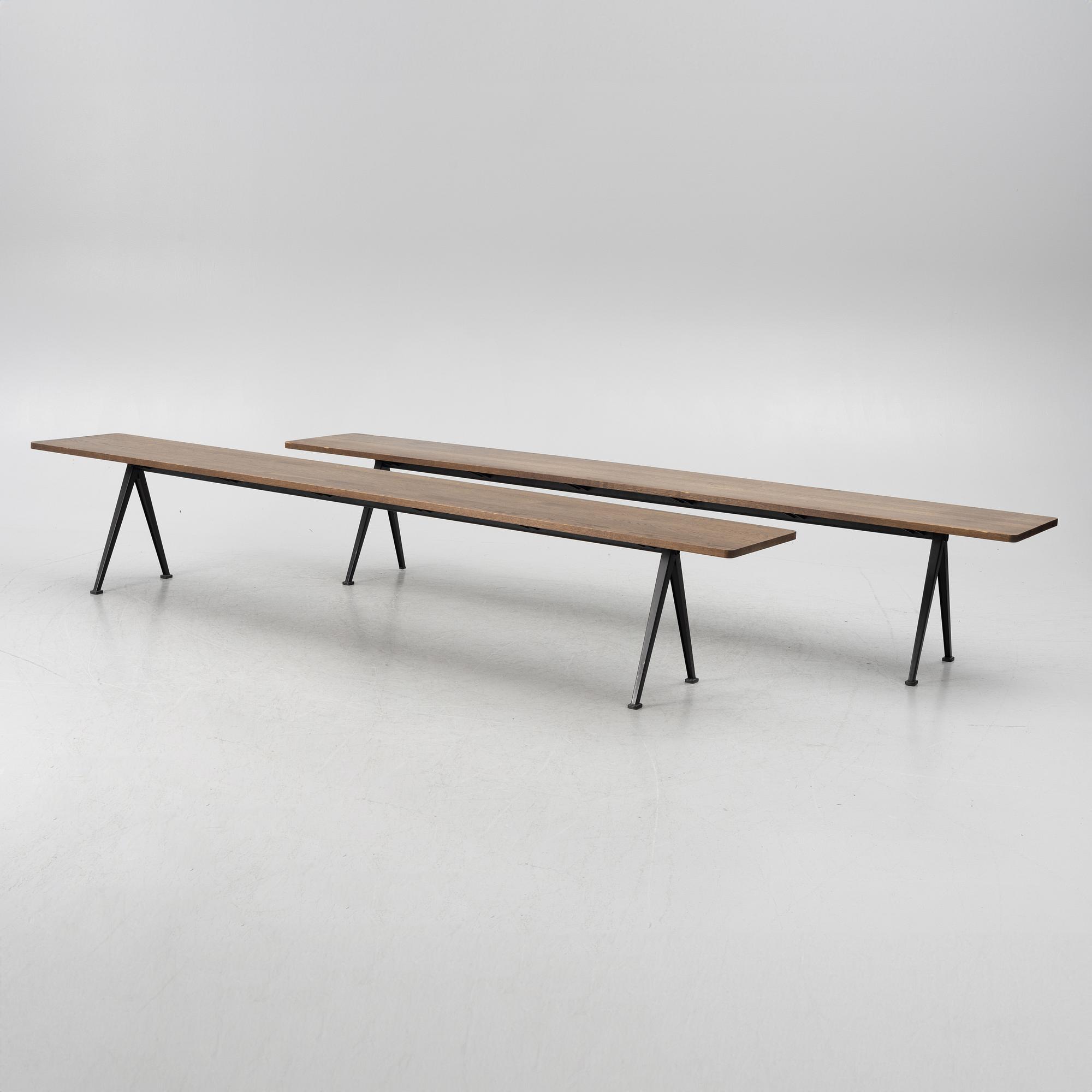 Friso Kramer & Wim Rietveld, bänkar, ett par, "Pyramid", HAY, Danmark.