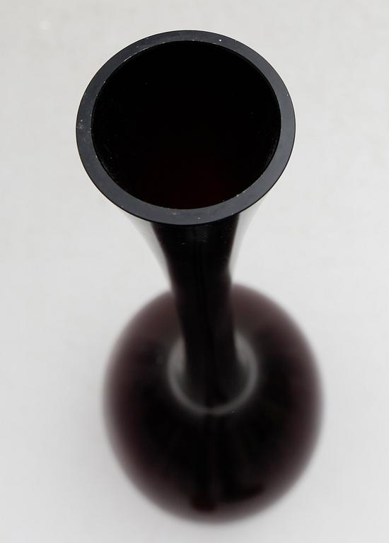 GOLVVAS, glas, 1900-talets andra hälft.