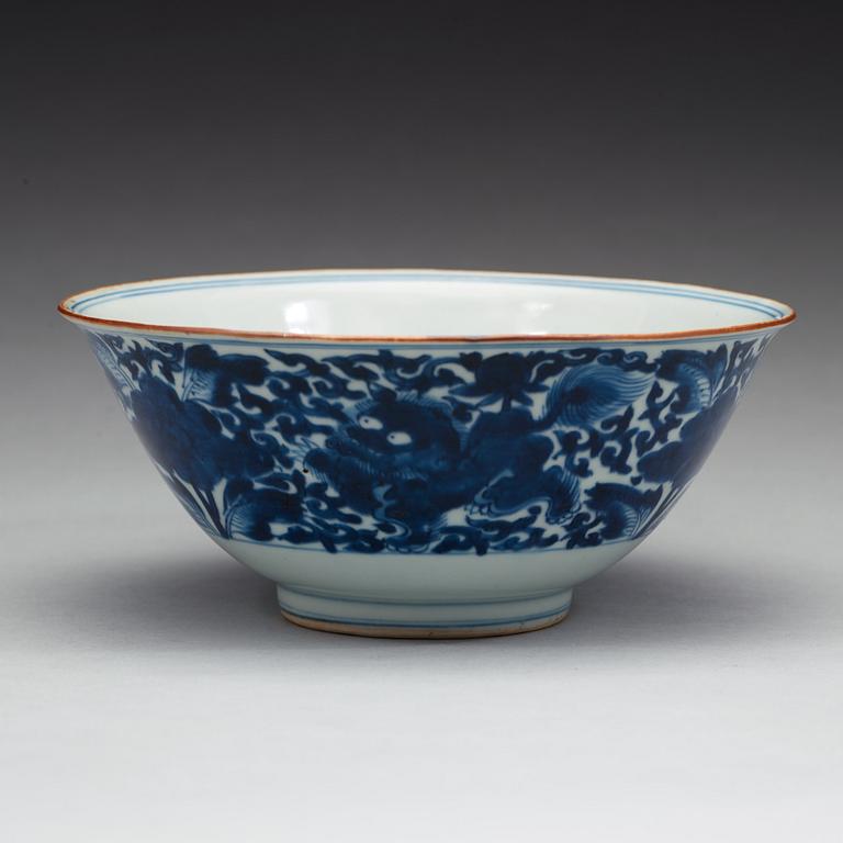 SKÅL, porslin. Qingdynastin, Kangxi (1662-1722).