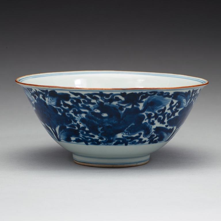 A blue and white bowl, Qing dynasty, Kangxi (1662-1722).