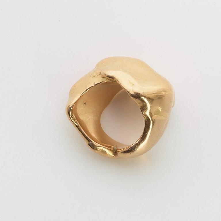 A Kristian Nilsson 18k gold ring, Stockholm 1982.