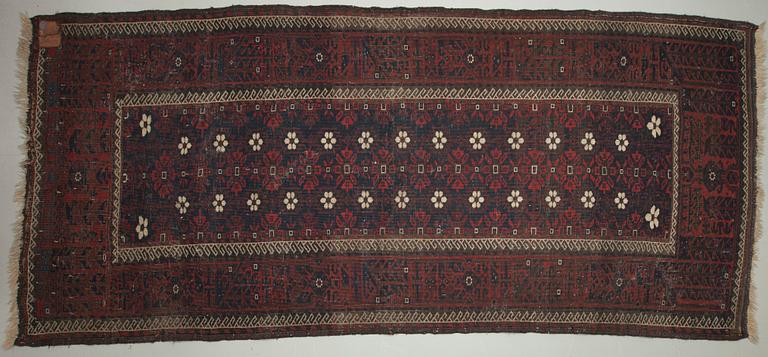 MATTA, Belutch. Ca 236x108 cm.