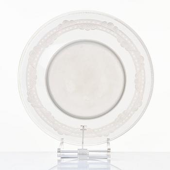 Simon Gate, an engraved glass bowl with plate, Orrefors, Sweden 1923, model 122.