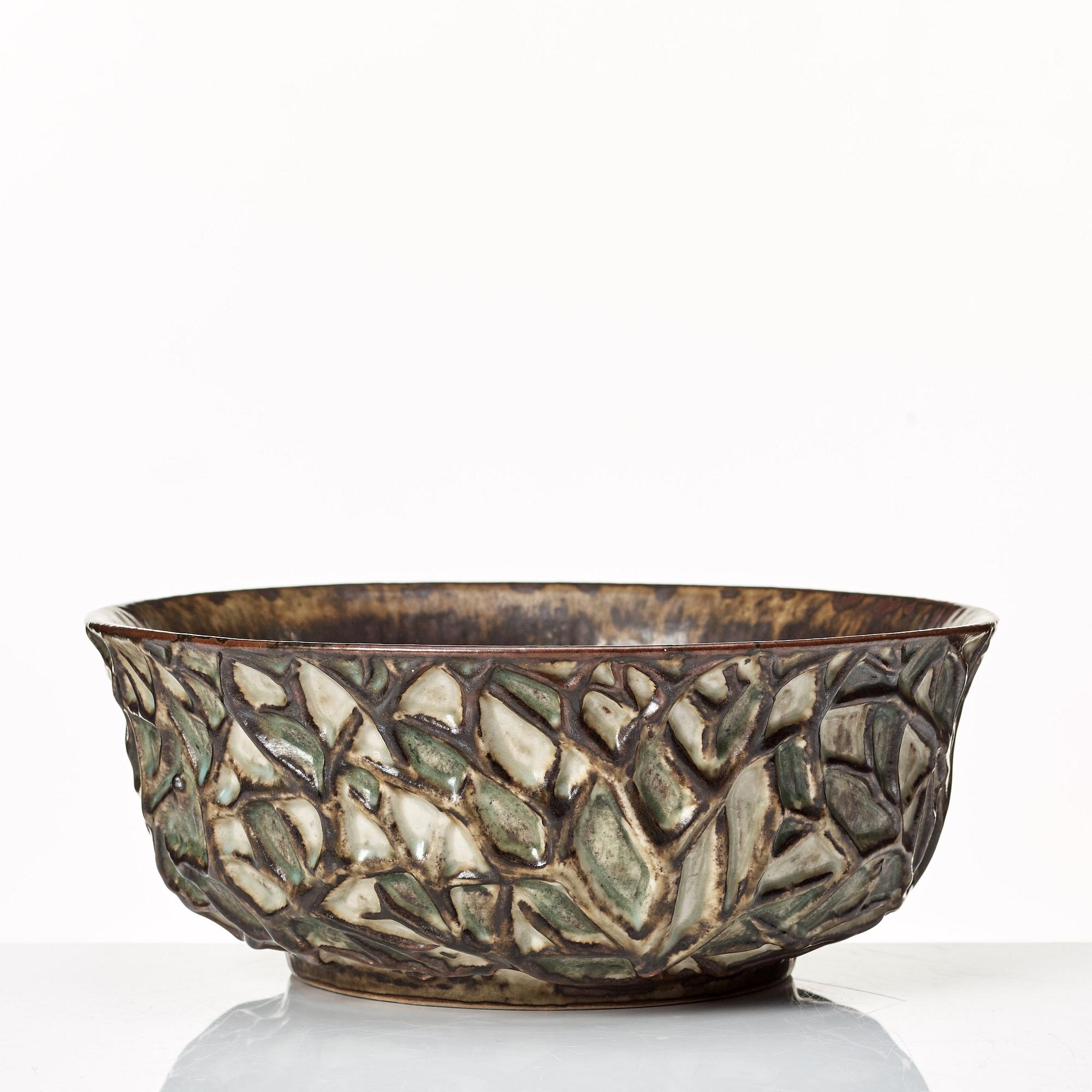 Axel Salto, a stoneware bowl, Royal Copenhagen, Denmark 1967, model 20729.