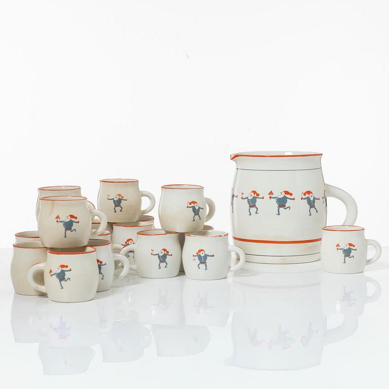 Upsala Ekeby, Glöggkoppar, 17 st, samt kanna, flintgods, "Hej tomtegubbar", Upsala-Ekeby.