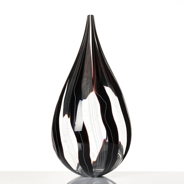 Ann Wåhlström, "Bulb VII" glass vase, Sweden 2012.