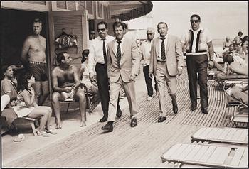 154. Terry O'Neill, 'Frank Sinatra, Miami Beach, 1968'.
