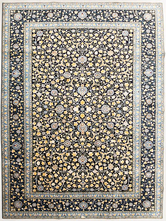 A Kashan carpet approx 292x418 cm.