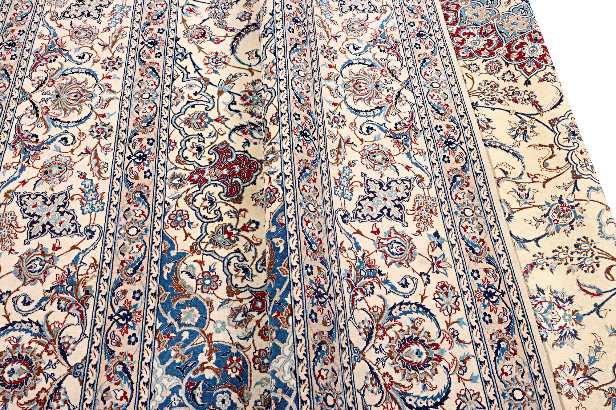 Matta, Nain, part silk, 6 laa, ca. 363 x 249 cm.