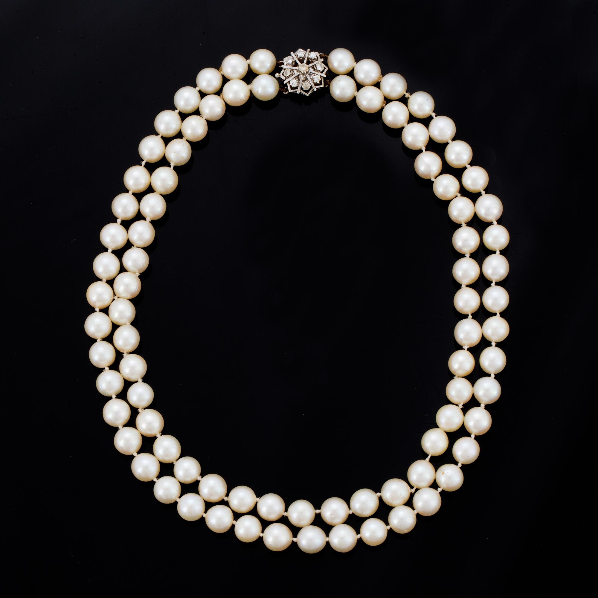 TVÅRADIG PÄRLCOLLIER, , med odlade pärlor.