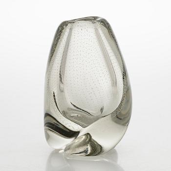 Gunnel Nyman, A glass vase, model 'GN 25', signed  G. Nyman Nuutajärvi Notsjö.
