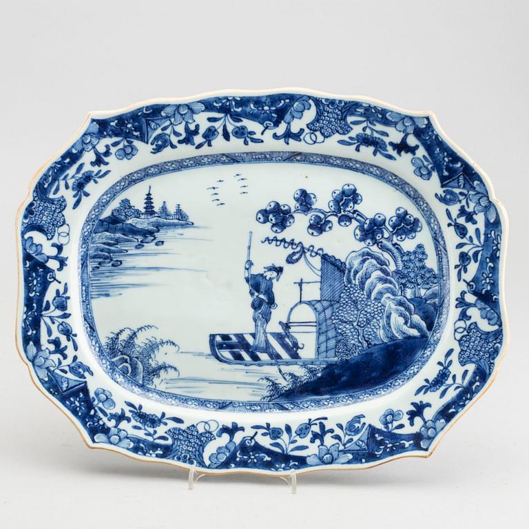 A Chinese porcelain Qianlong serving dish and saucer.