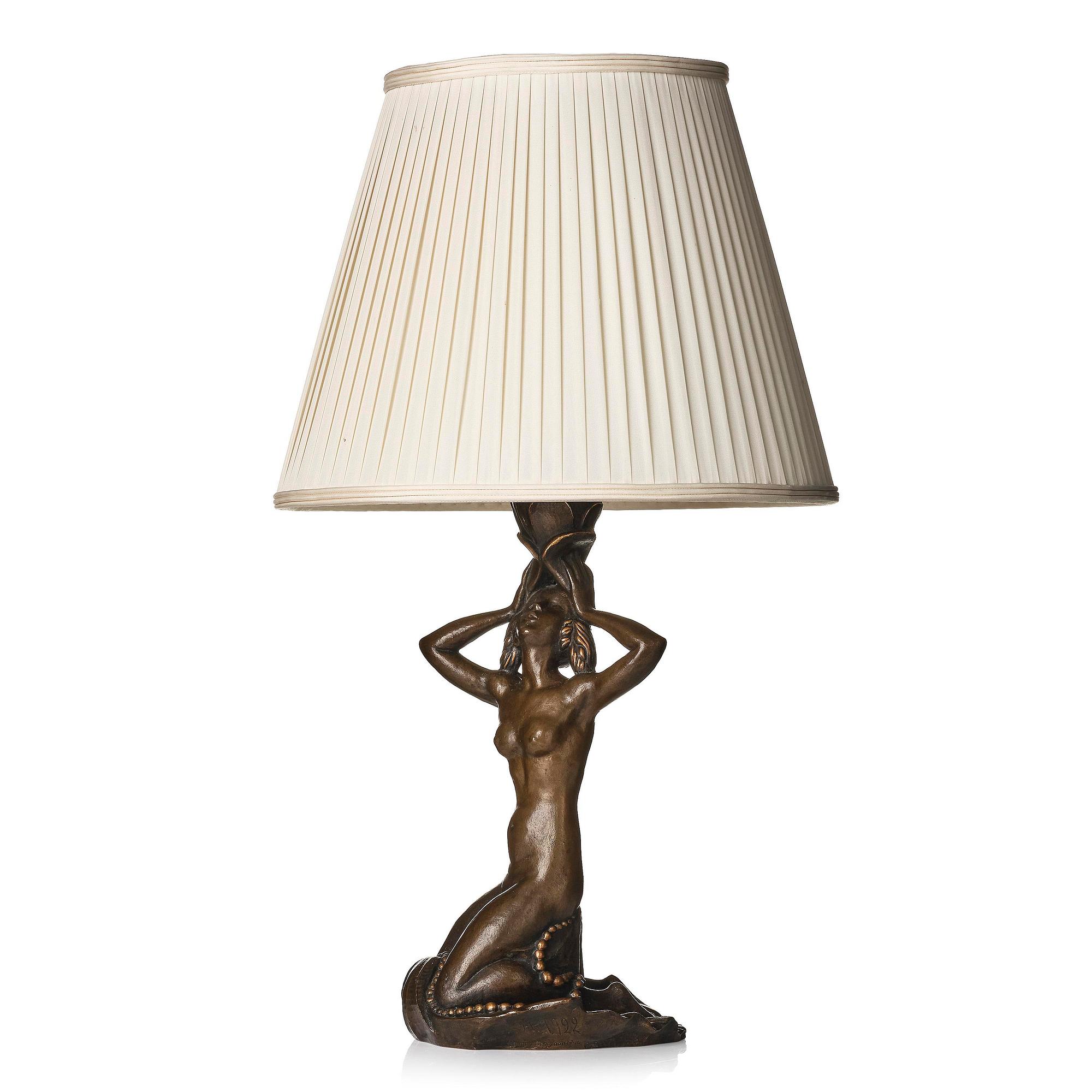 Hjördis Nordin-Tengbom, a patinated bronze table lamp, Herman Bergman konstgjuteri, Stockholm, 1922.