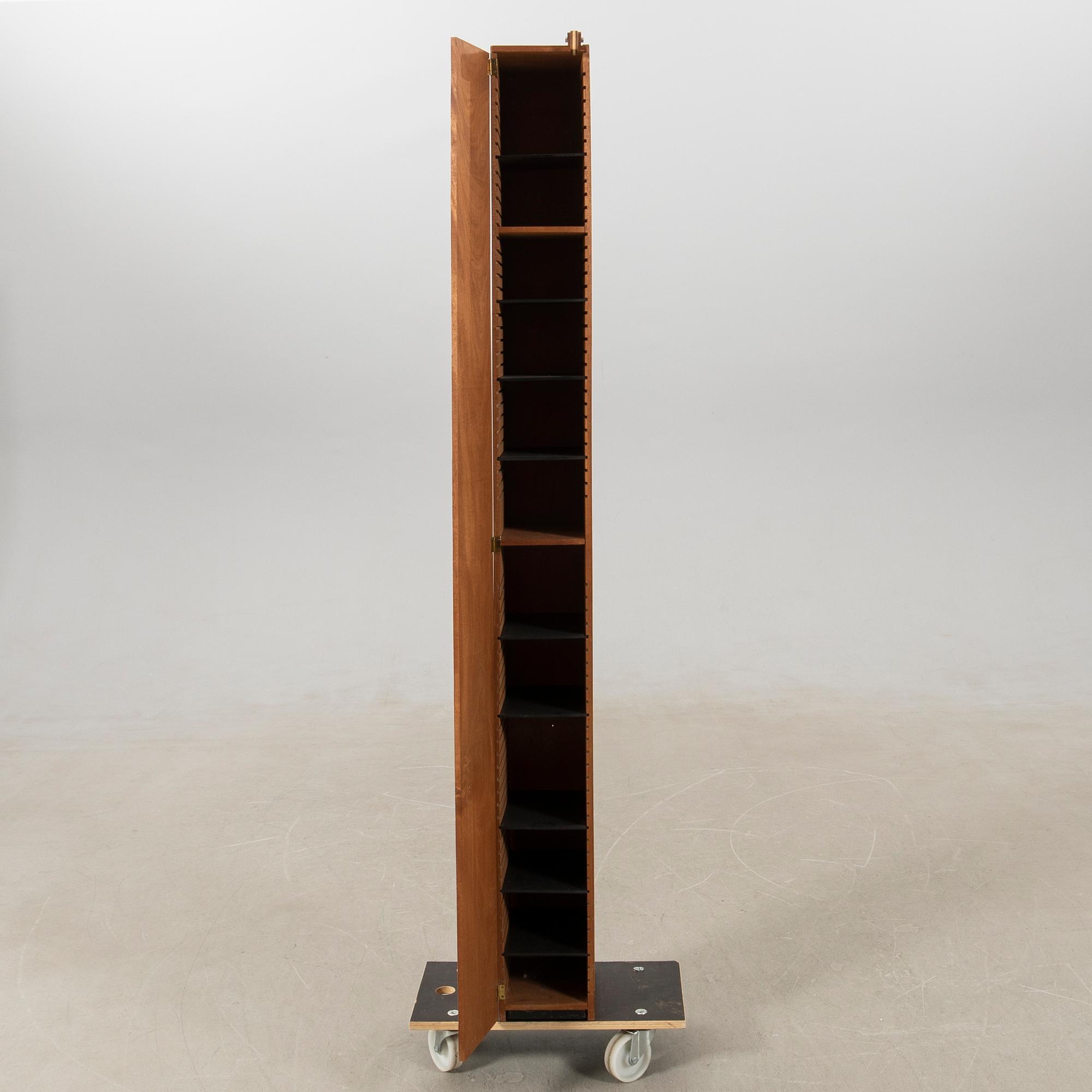 John Kandell, skåp "Solitär" Källemo.