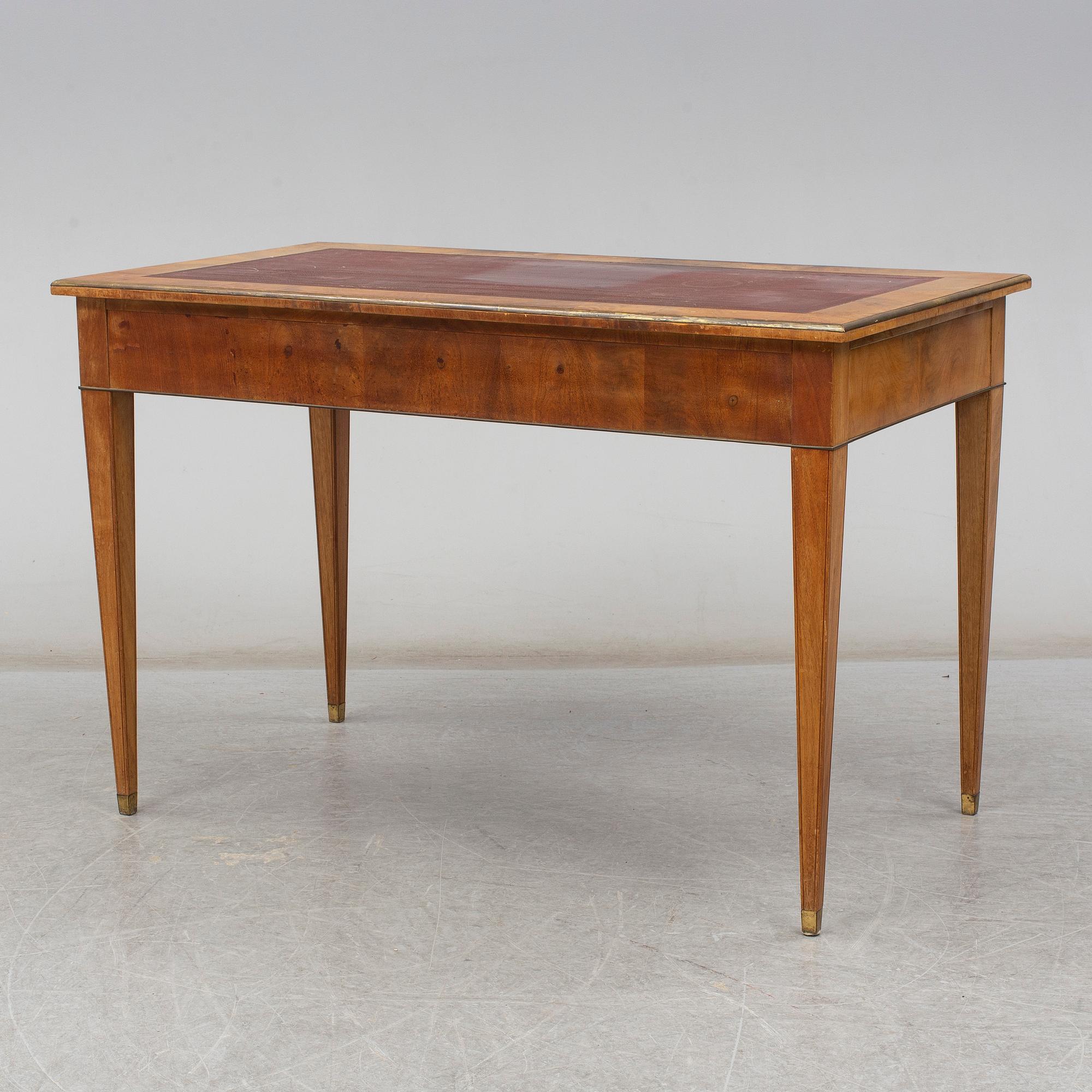 SKRIVBORD, sengustaviansk stil, cirka 1900.