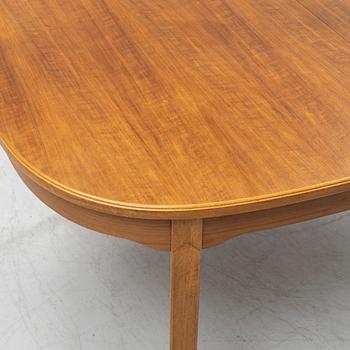 Carl Malmsten, an 'Amlbassaör' dining table, Åfors möbelfabrik, second half of the 20th Century.