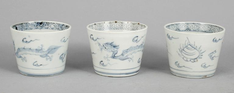 PARTI, porslin, 20 delar, Japan samt Korea. 1800-tal.