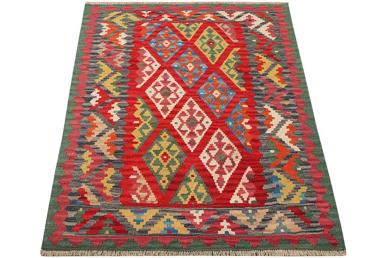 A Kilim rug, c. 180 x 125 cm.