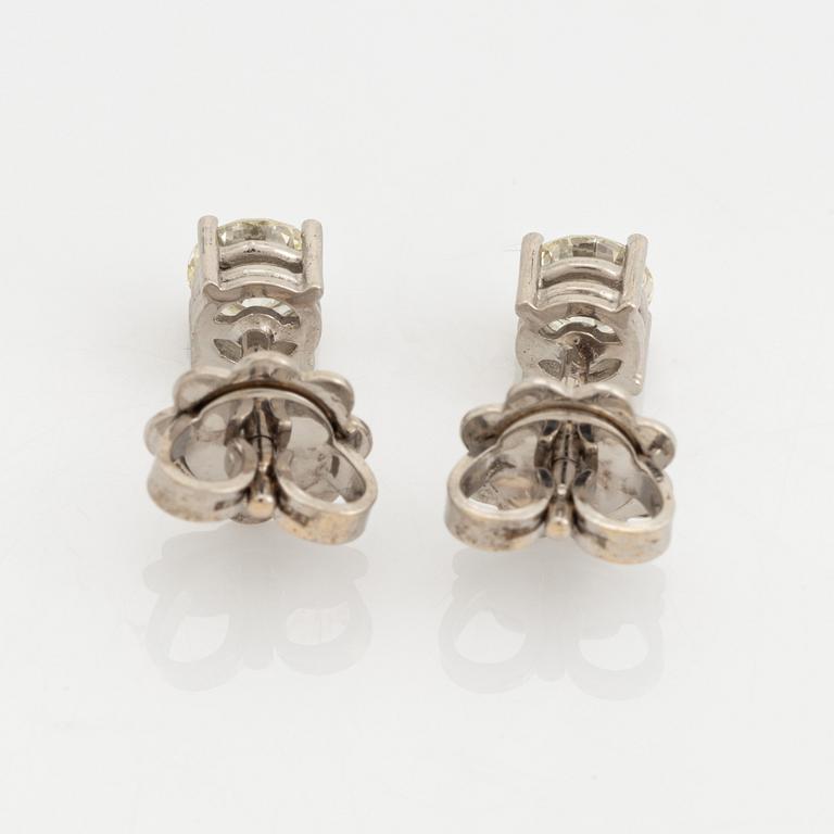 Brilliant cut diamond earrings.