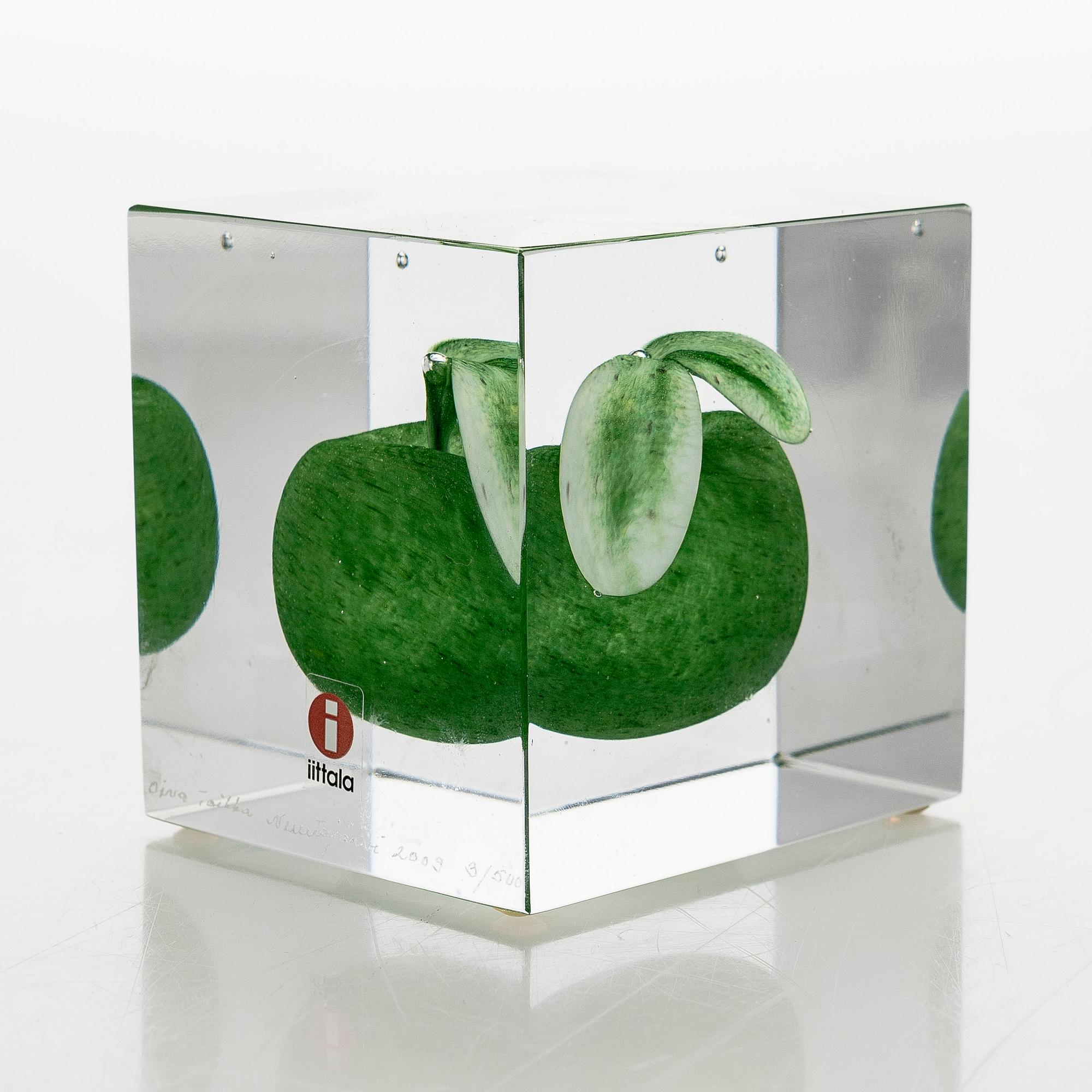 Oiva Toikka, årskub, signerad Oiva Toikka, 3/500. Nuutajärvi 2009.