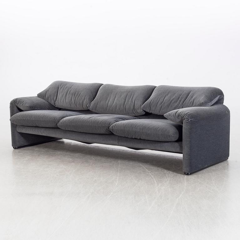 VICO MAGISTRETTI, a Maralugna sofa.