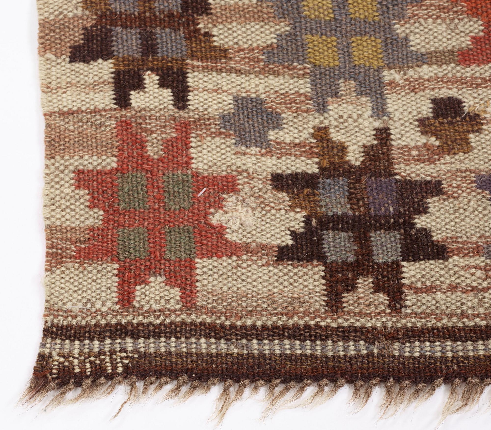 DRAPERI. "Lammet". Rölakan. 257,5 x 162,5 cm. Signerat MMF.