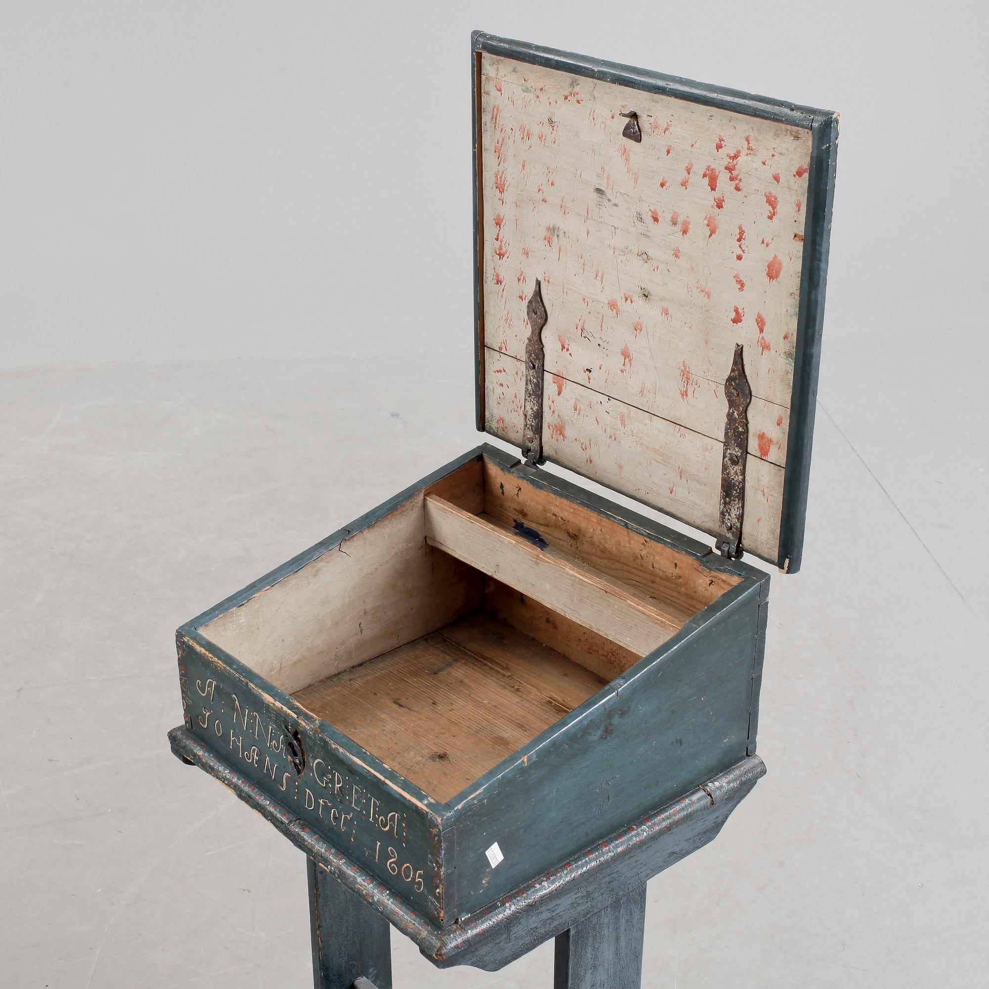 SKRIN på BENSTÄLLNING, allmoge, bär datering 1805.