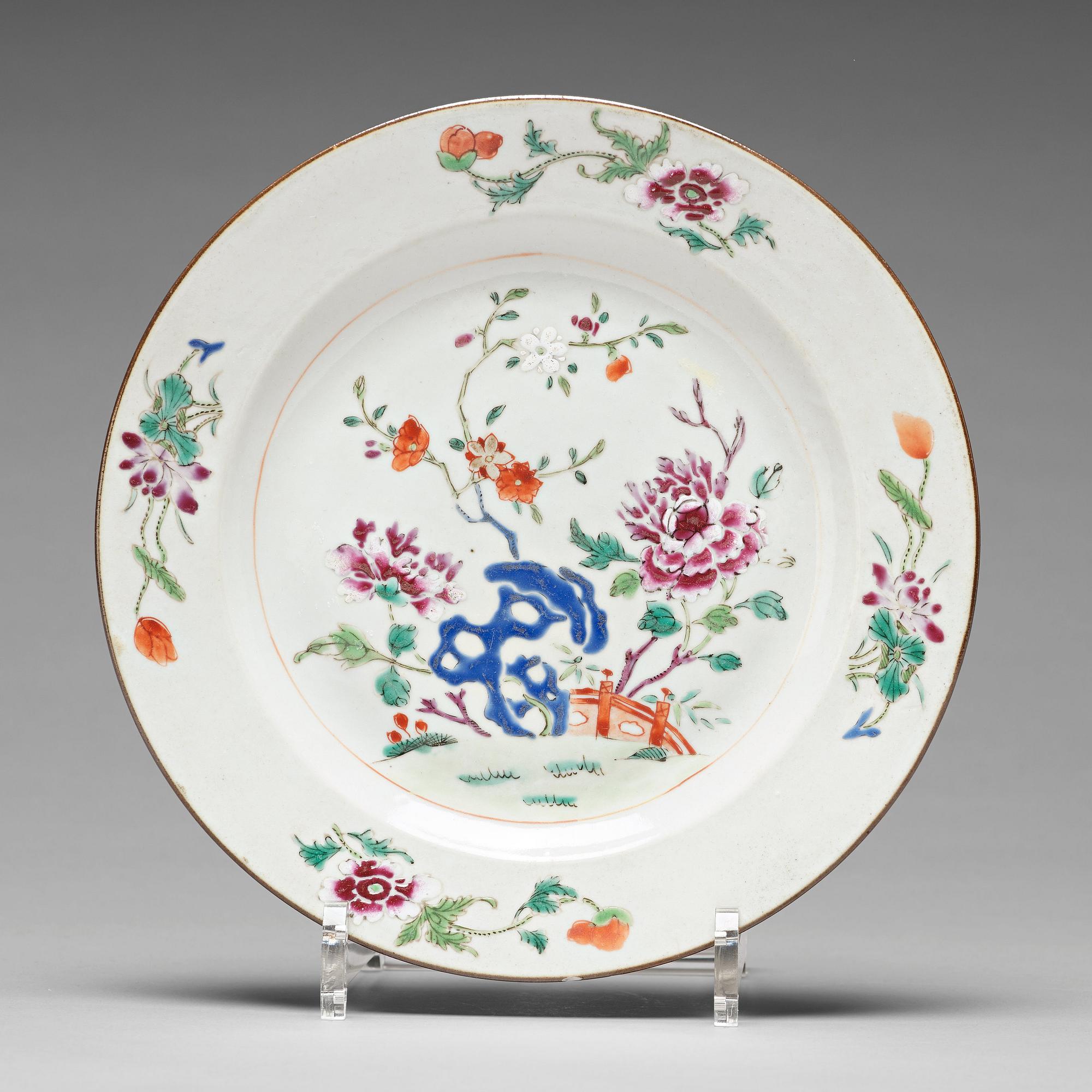 TALLRIKAR, 16 stycken, kompaniporslin. Qing dynastin, Qianlong (1736-95).