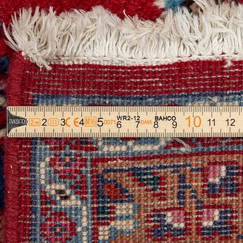 Matta, Mashad, ca 290 x 192 cm.