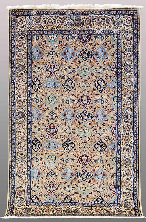 MATTA, Nain part silk, s.k 9LAA, ca 255 x 155 cm.