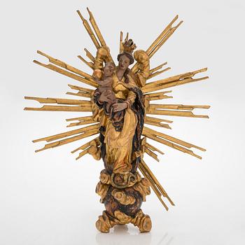 A Madonna with Child sculpture, 18th century, presumably Northern Europe.