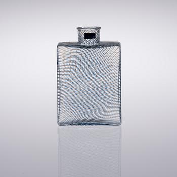 FLASKA, glas, signerad Kaj Franck, Nuutajärvi Notsjö 1981. Numrerad 353/1000.