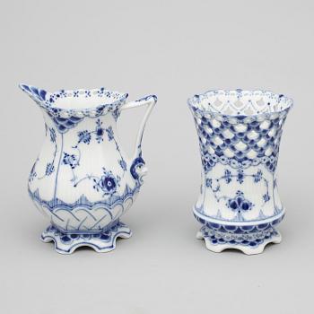 SERVISDELAR, 4 delar, porslin, "Musselmalet" Royal Copenhagen.