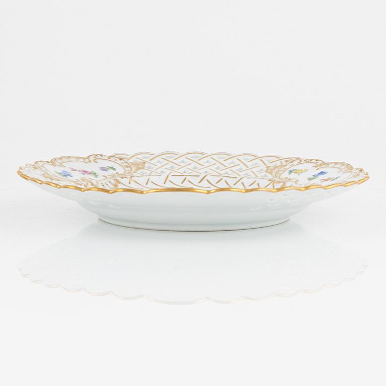 A set of eight porcelain plates, Teichert-Werke in Meissen, circa 1900.