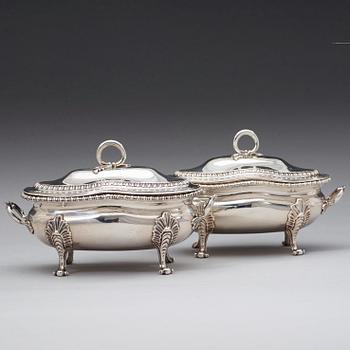 A pair of English 18th century silver sauce-tureens, marks of Sebastian & James Crespell, London 1772.