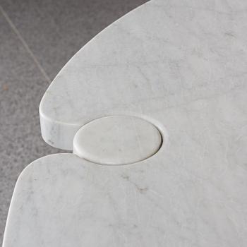 Angelo Mangiarotti, a Cararra marble "Eros" dining table for Skipper, Italy 1970-80´s.