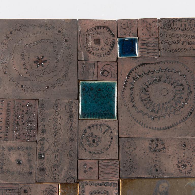 Rut Bryk, relief, signed a tergo.