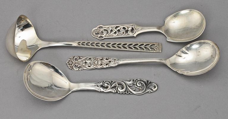 SERVERINGSBESTICK, 4 st, silver, 1900-tal. Vikt 353 g.