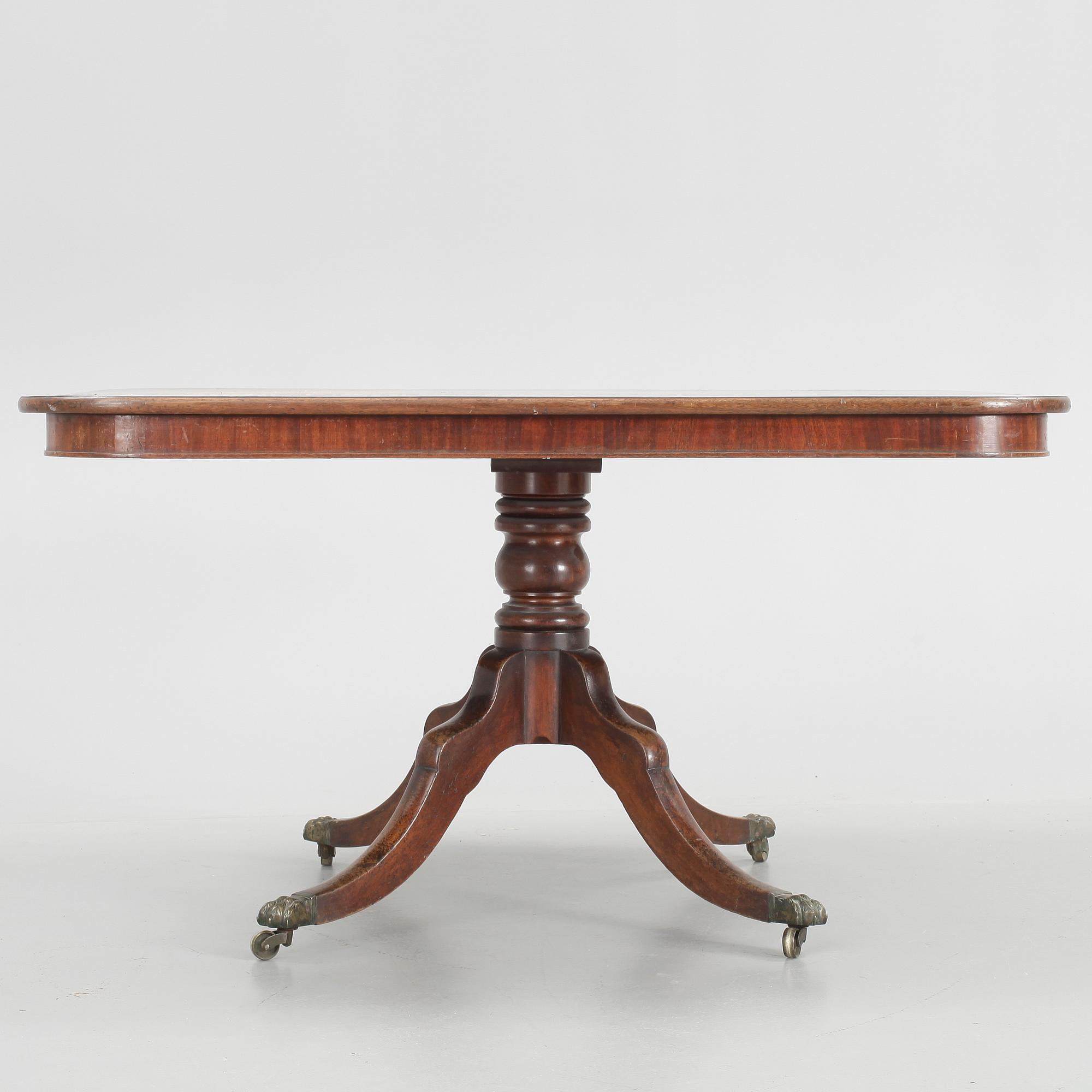 BORD, engelsk stil, 1900-talets början.