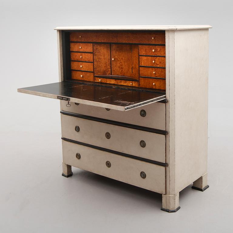 CHIFFONJÉ, 1800-talets mitt.