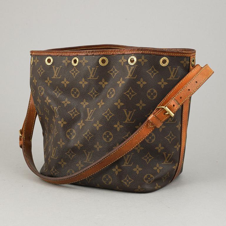 Louis Vuitton, a monogram canvas 'Petit Noé' handbag.